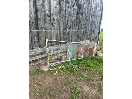 8' Mesh Gate