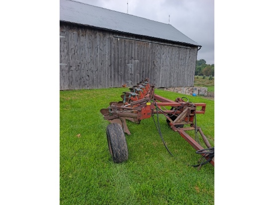 Kverneland 5 Furrow On Land Side Hill Plow