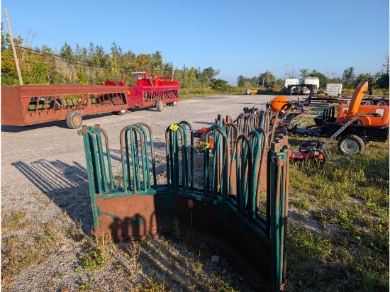 Tombstone Round Bale Feeder