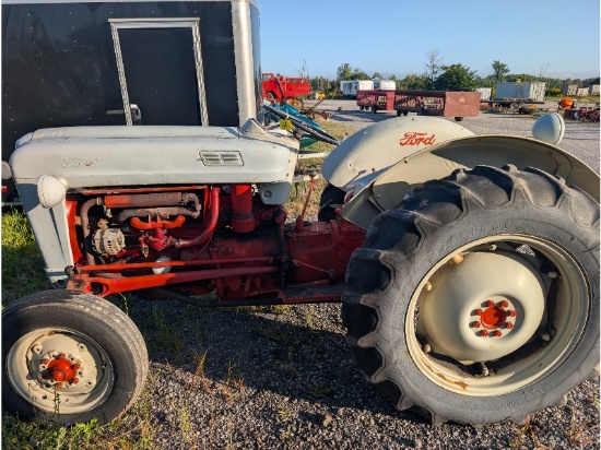 Ford 700 Gas Tractor - Runs Great