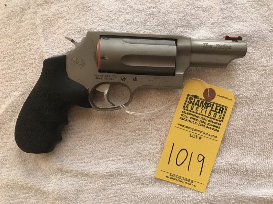 TAURUS INTERNATIONAL #4510 JUDGE .410 SHOTGUN / .45CAL REVOLVER - SERIAL No. J0250467 - WITH BOX
