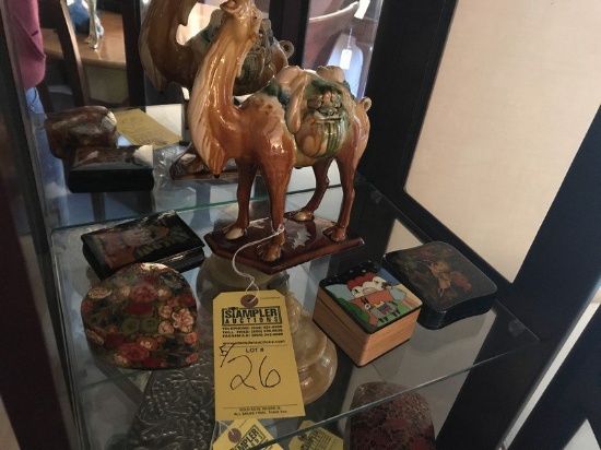 DECORATIVE PIECES - 4 BOXES / 1 CAMEL