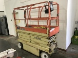 2002 JLG 2632E2 SCISSOR LIFT - 26' MAX HEIGHT - SERIAL No. 0200106975