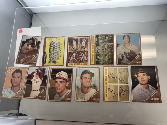 BASEBALL CARDS - 1962 TOPPS - ASSORTED STARS, COMMONS & HOF's