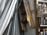 WOOD LADDER - 2'