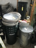 ASSORTED TRASH CANS WITH EXTRA LIDS