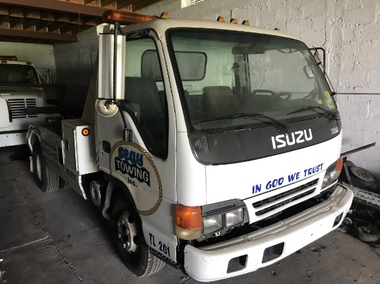 2001 ISUZU NPR TOW TRUCK - JALC4B14017016088 - WHITE - 4.75L LR TURBO DIESEL - AUTOMATIC TRANSMISSIO