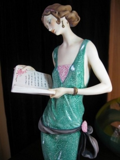 GIUSEPPE ARMANI COLLECTIBLE - LADY WITH BOOK (MY FAIR LADY COLLECTION) - #0384-C - 4321/5000