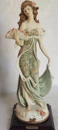 GIUSEPPE ARMANI COLLECTIBLE - LADY WITH FLOWERS - #0961-C