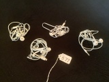 SETS CORDED WHITE EAR BUDS