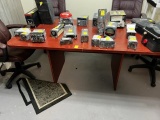 SMALL CONFERENCE TABLE