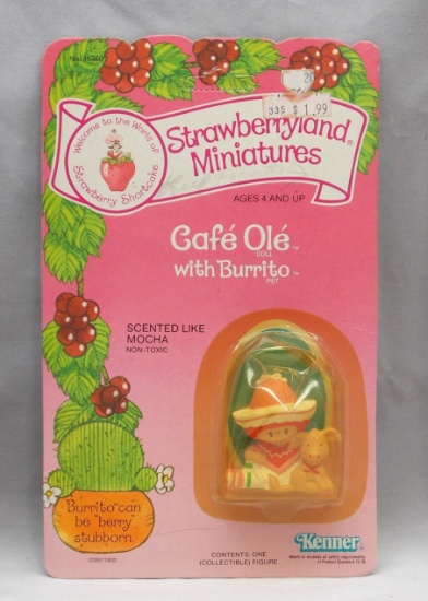 Café Ole' & Mocha Strawberry Shortcake Vintage Carded Mini Figure