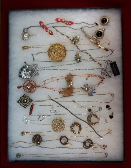 Necklace, Earring, Bracelet & Brooch Lot