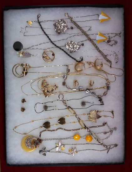 Necklace, Earring, Bracelet & Brooch Lot