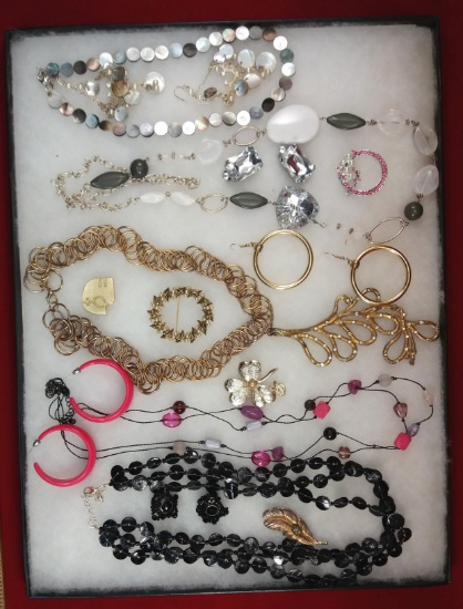 Necklace, Earring, & Brooch Lot