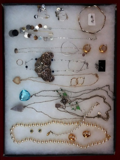 Necklace, Earring, & Bracelet Lot