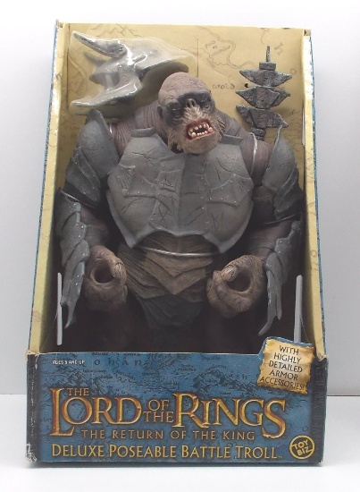 Battle Troll Deluxe Poseable Boxed Lord of the Rings Action Figure Toy