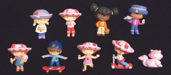 Strawberry Shortcake Lot of Miniature Figurines