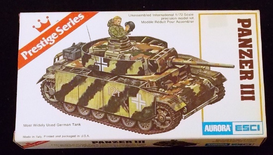 Aurora ESCI - 1/72 Scale German Panzer III Tank Military Vehicle Model Kit