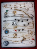 Necklace, Bracelet & Brooch Lot