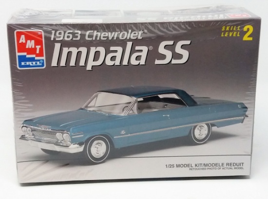 1/25 Scale 1963 Chevy Impala SS AMT/ERTL Plastic Model Kit