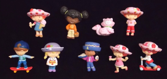 Strawberry Shortcake Lot of Miniature Figurines