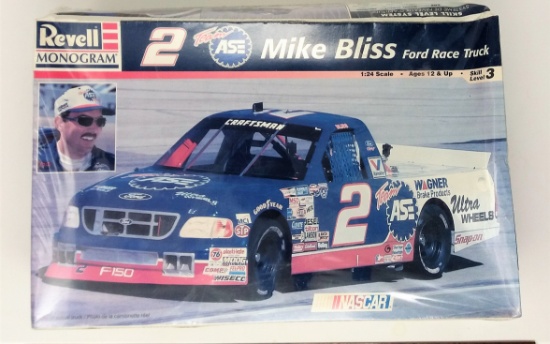 1/24 Scale Mike Bliss Ford Race Truck Revell/Monogram Plastic Model Kit