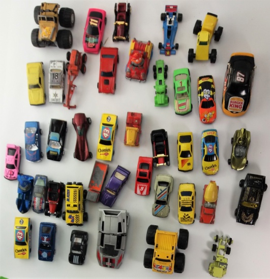 Vintage Lot of Hot Wheels, Matchbox, & other Die Cast Cars