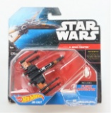 Poe's X Wing Fighter Hot Wheels Star Wars Starships Die Cast Collectible Figure w/Stand