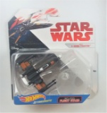 Poes X-Wing Fighter Hot Wheels Star Wars Starships Die Cast Collectible Figure w/Stand