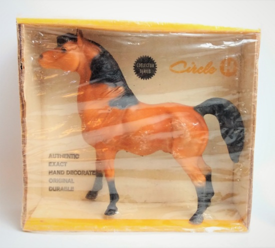 Strombecker Hartland Animals Circle H 1:6 Scale H Molded Horse Model