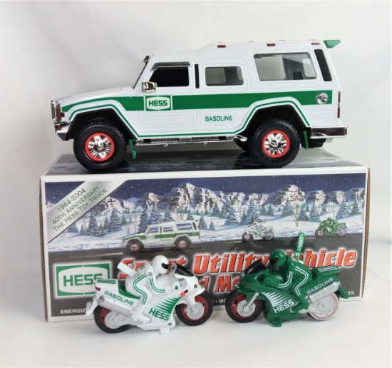 2004 Hess Truck Collectible in Packaging