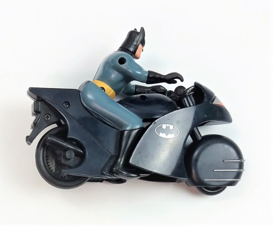 BatCycle 1992 Kenner Batman: The Animated Series Vehicle