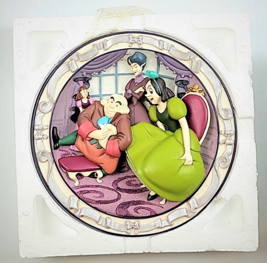 Disney 3D Cinderella Plate - “I’ll Make it Fit” LE 3899/7500 - Collector's Series