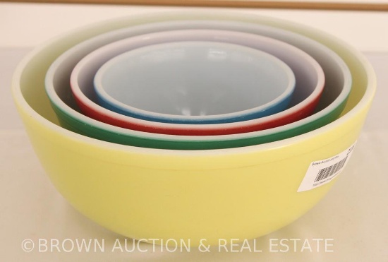 Pyrex 4-piece nesting bowl set, assorted colors