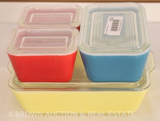 4 pc. Pyrex refrigerator set, assorted colors
