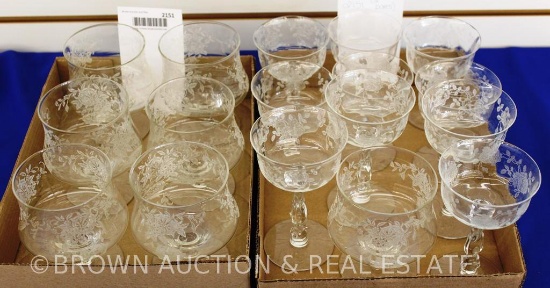 (17) pcs. Fostoria Willowmere incl. low sherbets and champagne glasses