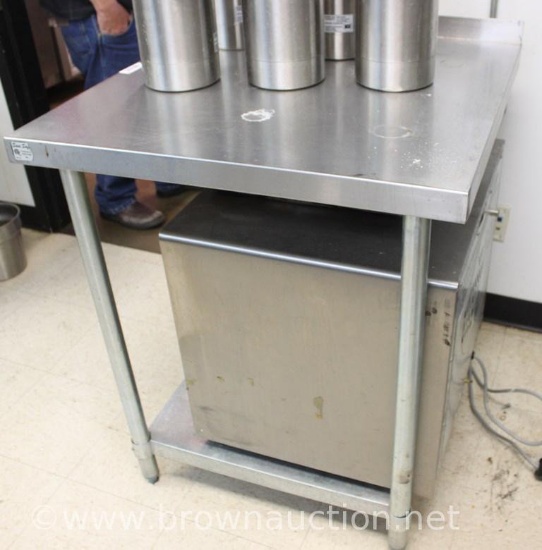 Stainless steel equipment stand - 24" x 24"