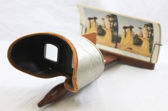 Vintage stereoscope and a few cards
