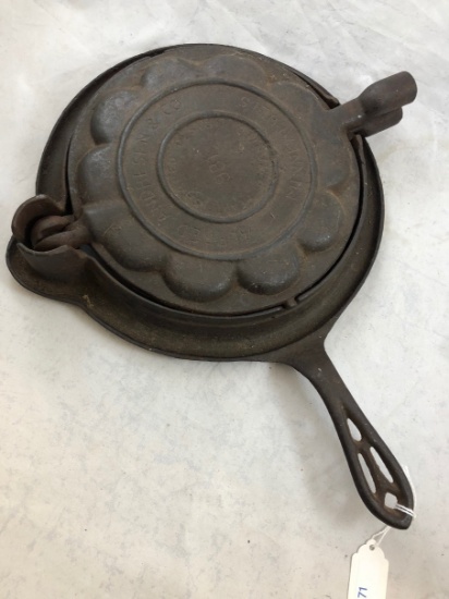 Alfred Andresen & Co. cast iron waffle iron, heart shaped designs (missing