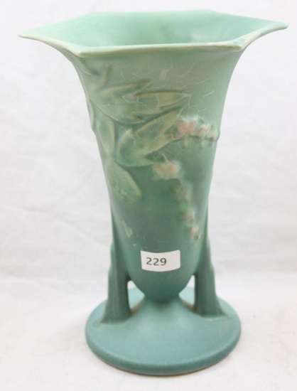 Roseville Bleeding Heart 966-7" vase, green (repaired)