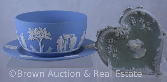 (3) Wedgewood pieces incl. green heart-shaped tray and blue bowl and plate