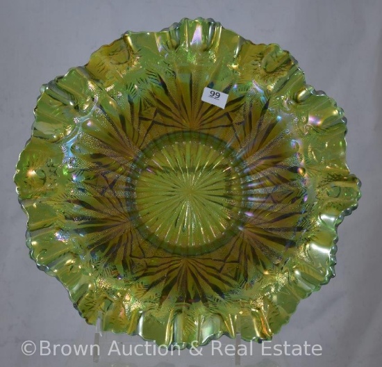 Carnival Glass Stippled Rays 9"d bowl, green