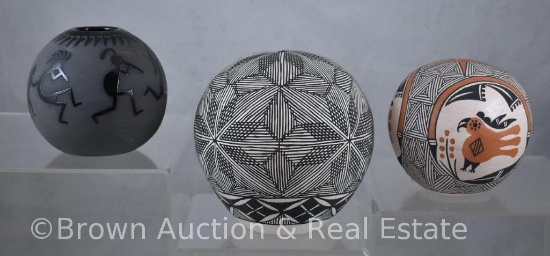 (2) Native American seed pots, 3.5" and 5", Acoma, NM and 3.5"h black pot with etched dancers