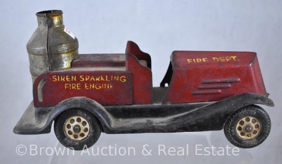 Marx friction "Siren Sparkling Fire Engine", 9"l