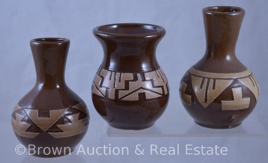 (3) Small Native American signed Sioux Pottery/RC/SD vases