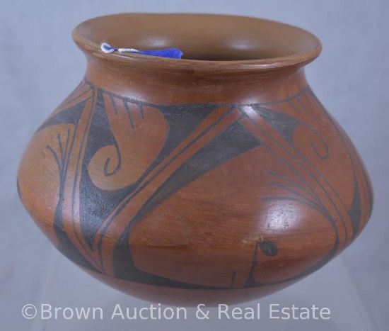 Native American 5"h pot, signed