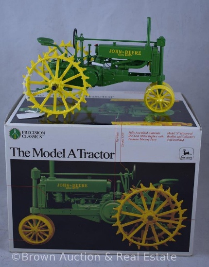 John Deere Precision Classics "The Model A Tractor", 1/16 Scale, mib
