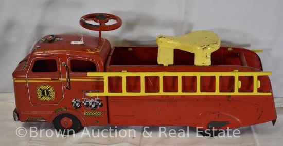 Red child's ride on/steer fire truck with 2 ladders - Pretty cool!