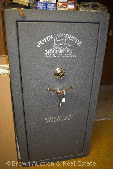 John Deere D-23 gun safe **BROWN AUCTION WILL NOT SHIP THIS ITEM. BUYER HAS UNTIL JANUARY 25TH TO